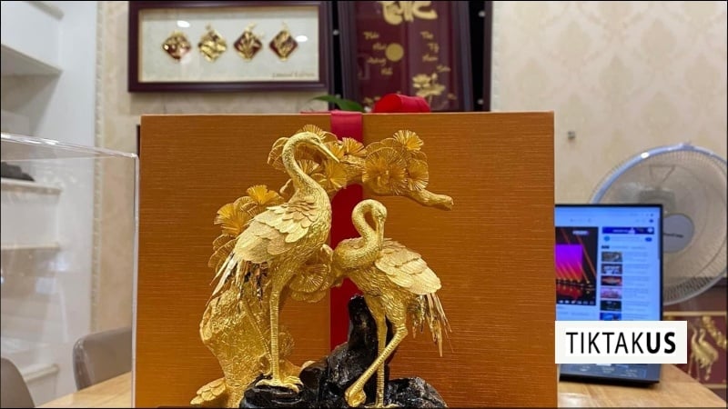 Ý nghĩa của món quà tri ân sếp nam khi về hưu