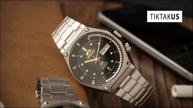 Khoảng giá của đồng hồ SK 1970 cổ rất rộng vì giá trị phụ thuộc nhiều vào thực tế