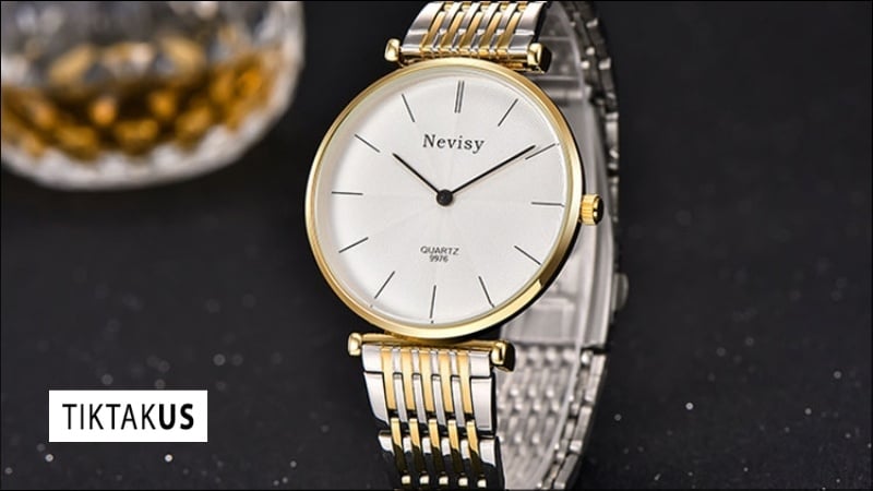 Đồng hồ hợp kimlà đồng hồ có phần vỏ hoặc dây được làm từ hợp kim kim loại giá rẻ