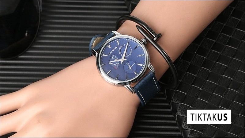 Dùng giấy và thước kẻ