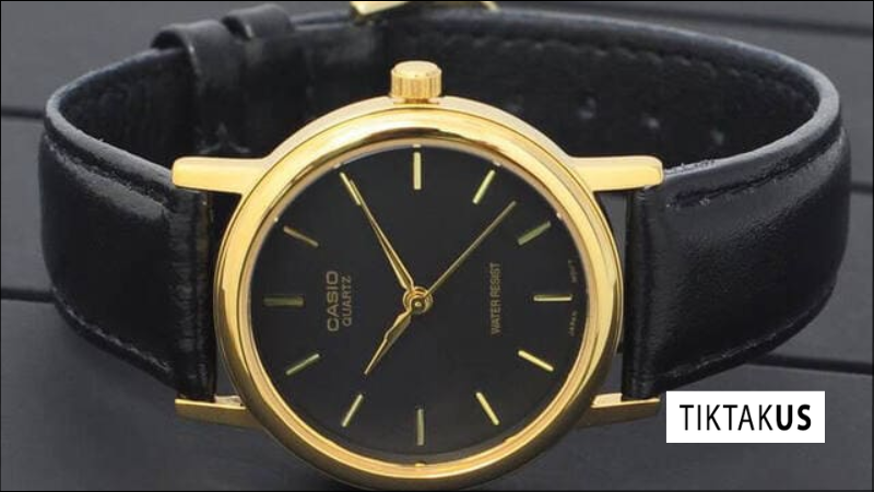 Dây da màu đen: Lựa chọn an toàn và lịch lãm