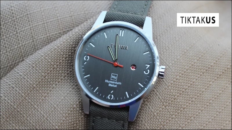 Triwa Humanium Metal