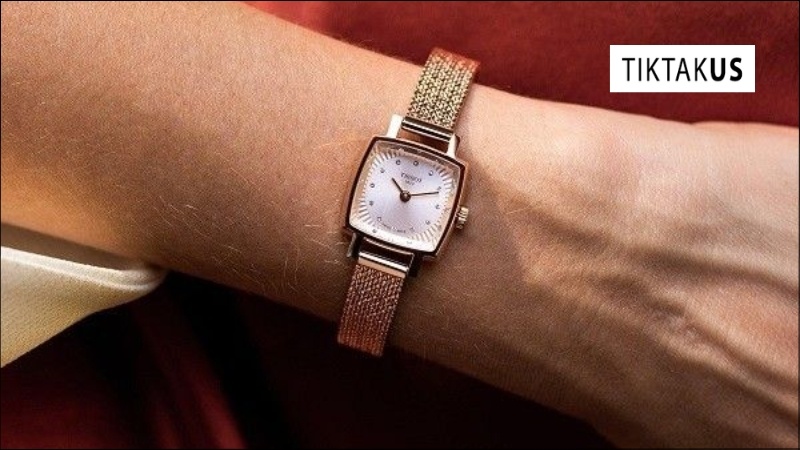 Gợi ý các mẫu đồng hồ nữ đẹp làm quà valentine tại TikTakUS Tissot Lovely Square