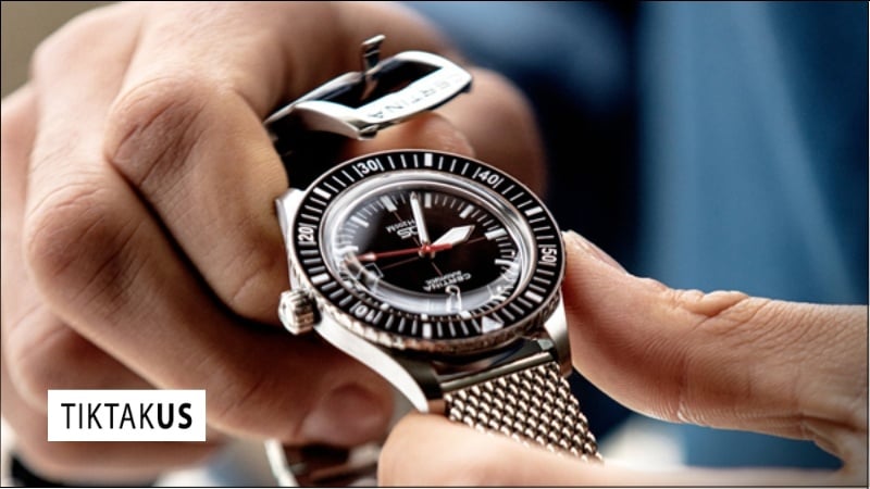 Lựa chọn đồng hồ phù hợp với nhu cầu của bạn thân