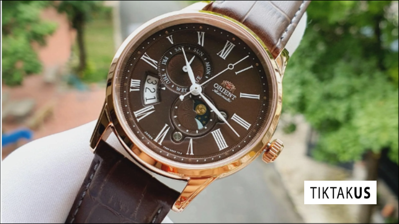 Orient Sun & Moon RA-AK0009T10B – Nét cổ điển vượt thời gian