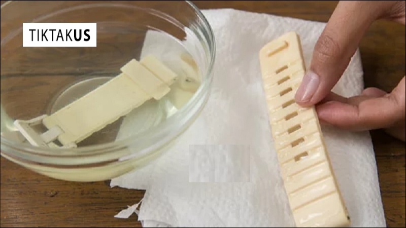 Tẩy ố vàng bằng Baking Soda