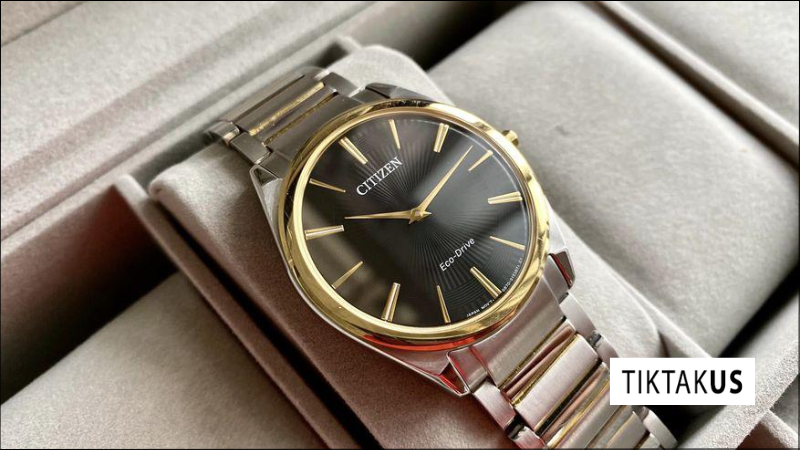 Đồng hồ Eco-Drive không dùng pin truyền thống mà sử dụng pin sạc