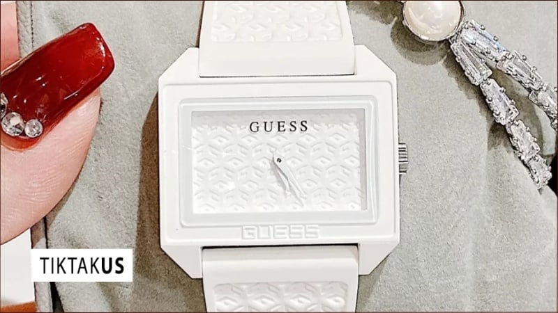 Mẹo bảo quản để dây đồng hồ silicon luôn trắng sáng bền lâu