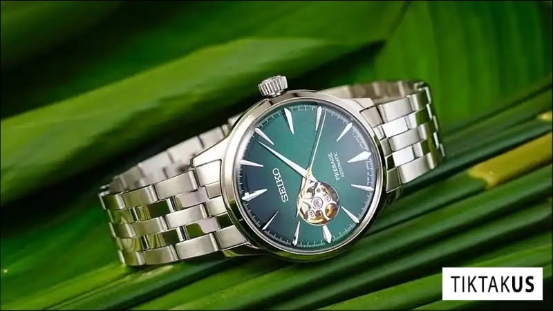 Màu xanh lá thuộc hành Mộc, mang lại may mắn và sự phát triển