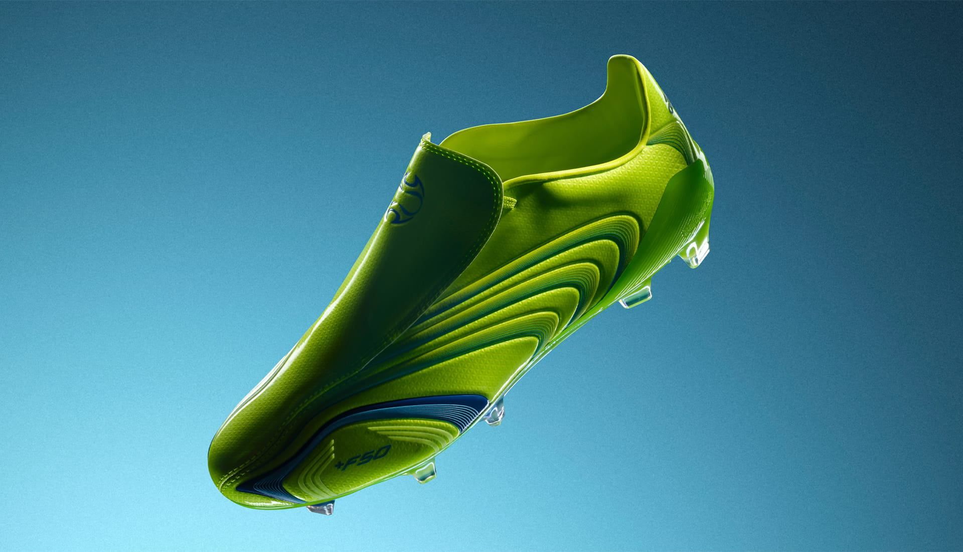 adidas tái hiện hào quang năm 2006 với F50.6 TUNiT 
