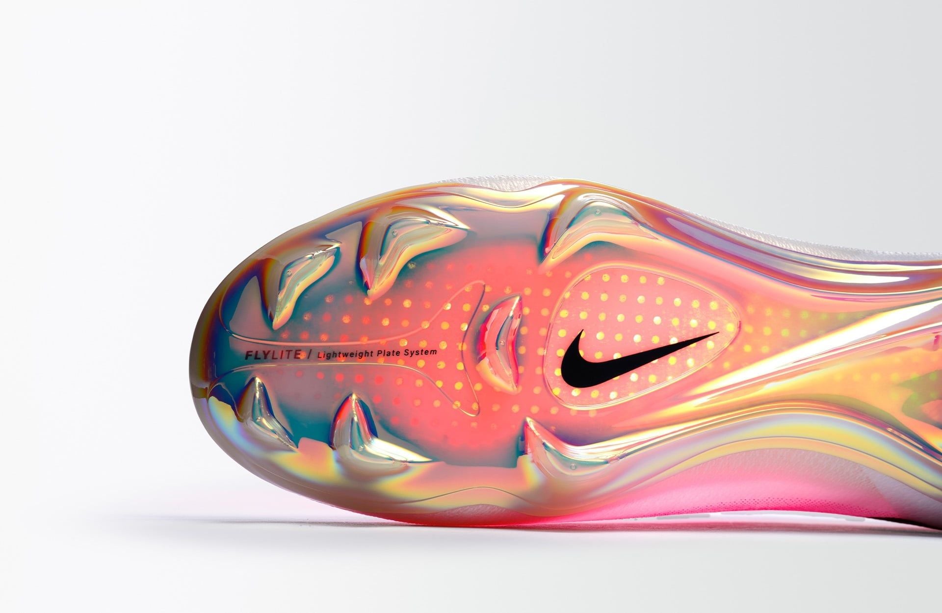 Khám phá Nike Mercurial Vapor 17 & Superfly 11: Kỷ nguyên tốc độ mới