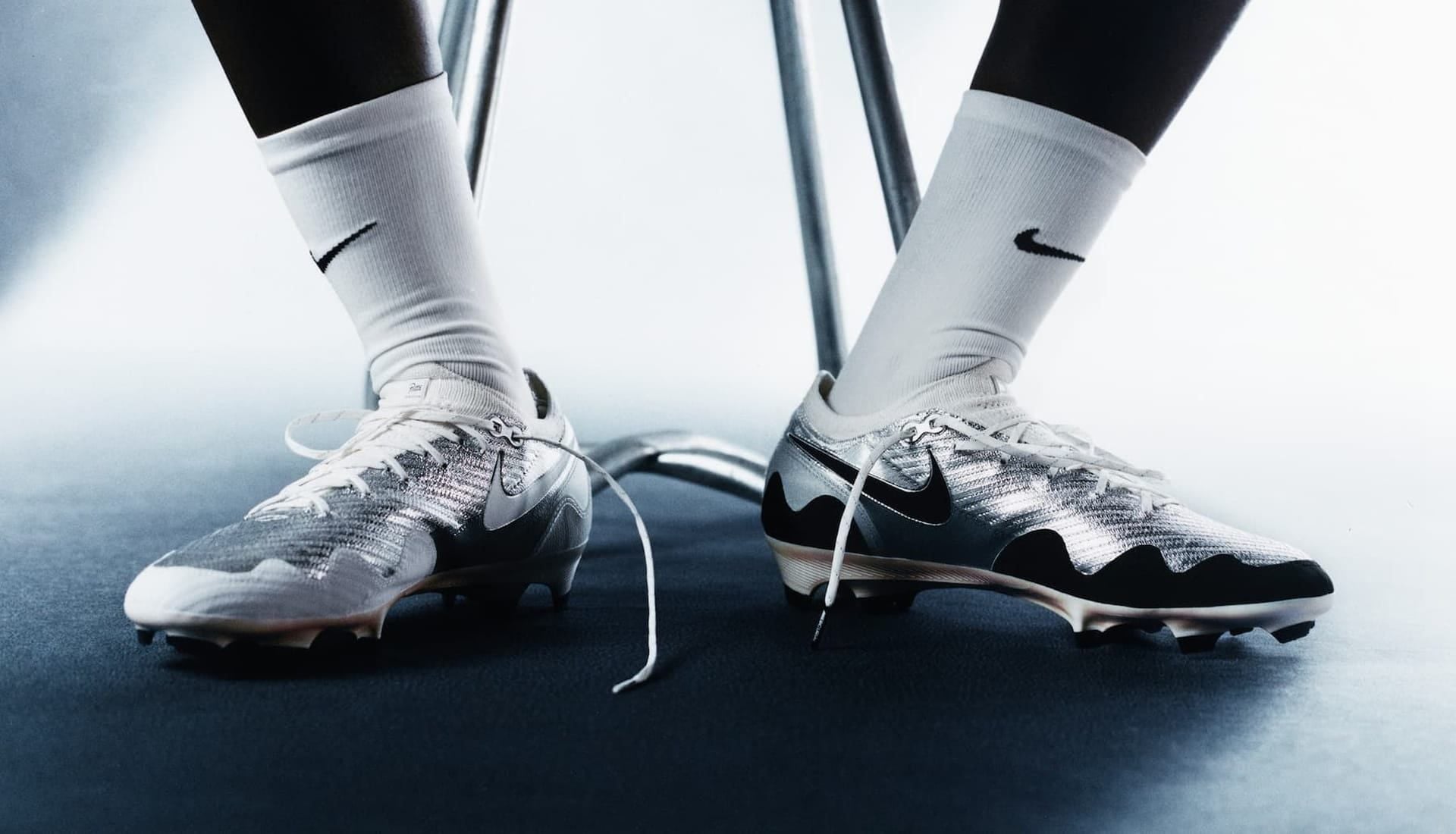 Tìm hiểu sâu về 'bản sắc' Patta trên dòng giày Nike Mercurial