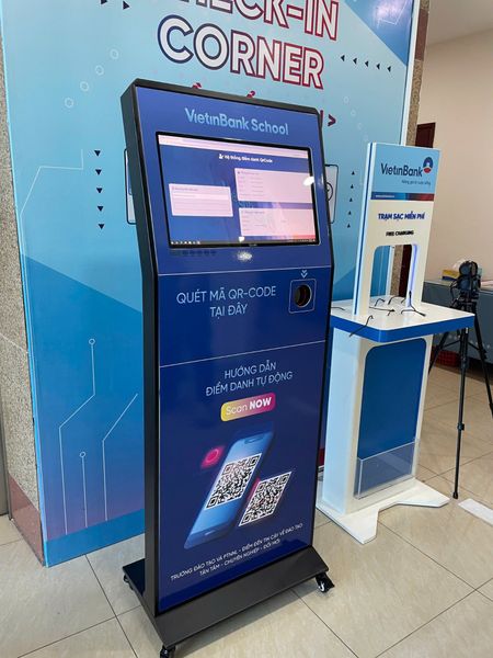 Hệ Thống Kiosk Checkin Tự Động Cho Trường Học
