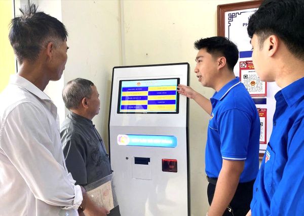 Triển Khai Giải Pháp Số Hóa Cho Trung Tâm Hành Chính Công Tại Phường Trường Vinh