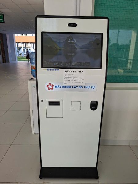 Hệ thống kiosk lấy số thứ tự cho Bệnh viện y học cổ truyền Tây Ninh