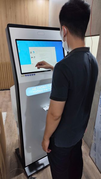 Hệ thống Kiosk đăng kí thông tin tại Thiết bị y tế Nhật Việt