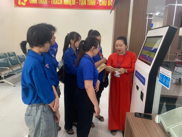 Triển khai hệ thống kiosk lấy số thứ tự tại tỉnh Khánh Hòa