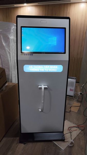 Hệ thống Kiosk đăng kí thông tin tại Thiết bị y tế Nhật Việt