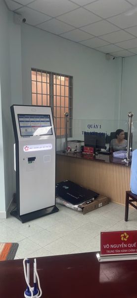 GoodM! triển khai hệ thống kiosk lấy số thứ tự cho TTHCC xã Long Cang huyện Cần Đước