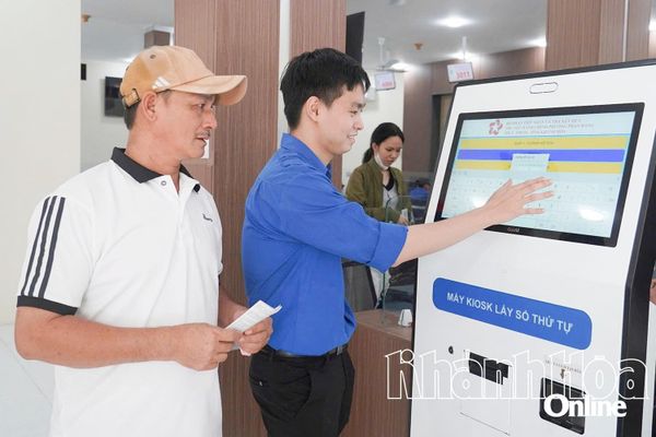 Triển khai hệ thống kiosk lấy số thứ tự tại tỉnh Khánh Hòa