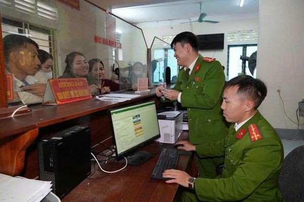 Triển khai hệ thống kiosk dịch vụ công cho Cơ quan Công an xã Mường Xén