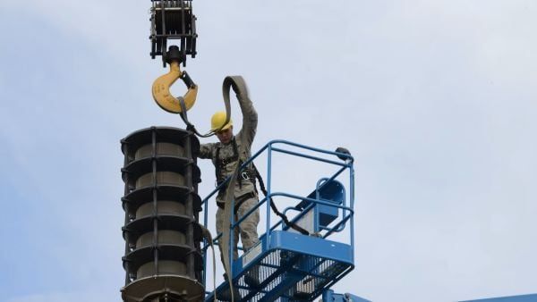 Các lưu ý khi thuê hoặc mua xe nâng người