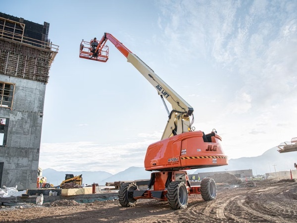 Đảm bảo hệ thống thủy lực và cơ cấu nâng hạ vận hành ổn định