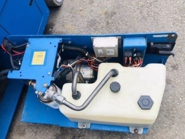 Vai trò và cấu tạo bơm thủy lực xe nâng người cắt kéo
