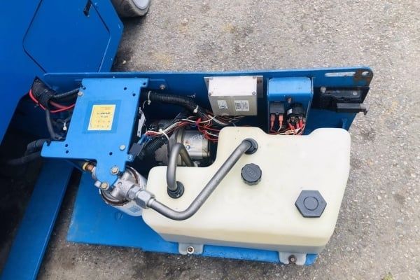 Tìm hiểu cách thức hoạt động của hệ thống thủy lực xe nâng người