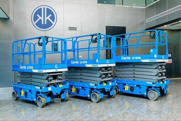 Tìm hiểu các tiêu chí lựa chọn xe nâng người cắt kéo 12m phù hợp