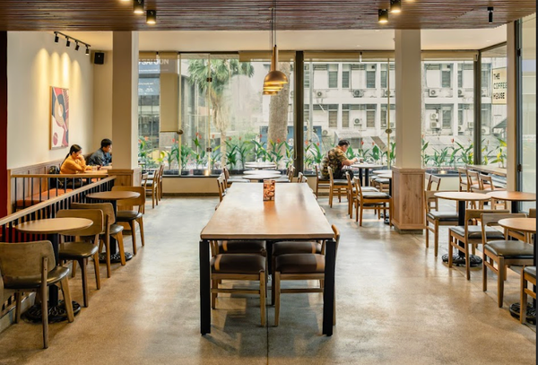 khong-gian-the-coffee-house-tran-hung-dao.jpg