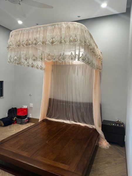 Mùng Ngủ Không Khoan Tường Cao Cấp – Hệ Ròng Rọc Mượt, Khung Dày Chắc Chắn