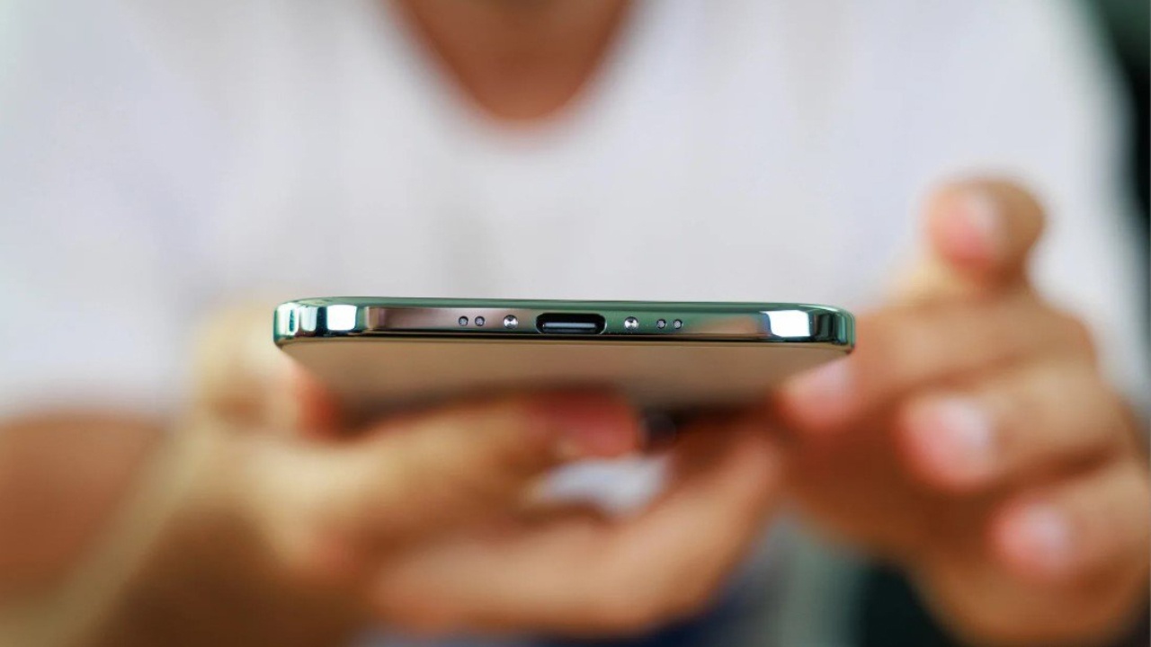 Bản lĩnh Anh Đại Apple hàng Mỹ dám một tao chấp hết khiến các thương hiệu Tàu ngã mũ khuất phục - mucsothi.com.vn
