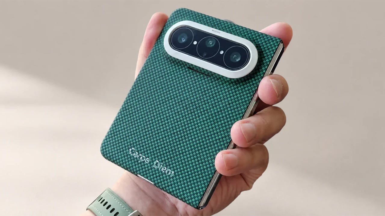 Gà nhà đá nhau khi Xiaomi lộ diện 18 Fold smartphone màn hình rộng có thiết kế y chang Huawei Pura X Max - mucsothi.com.vn