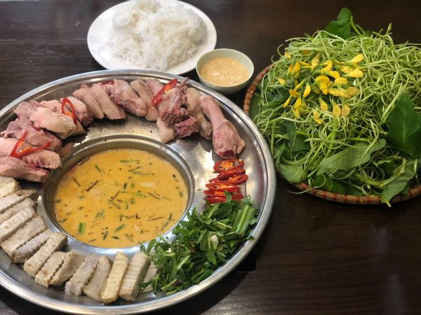 Lẩu vịt nấu chao