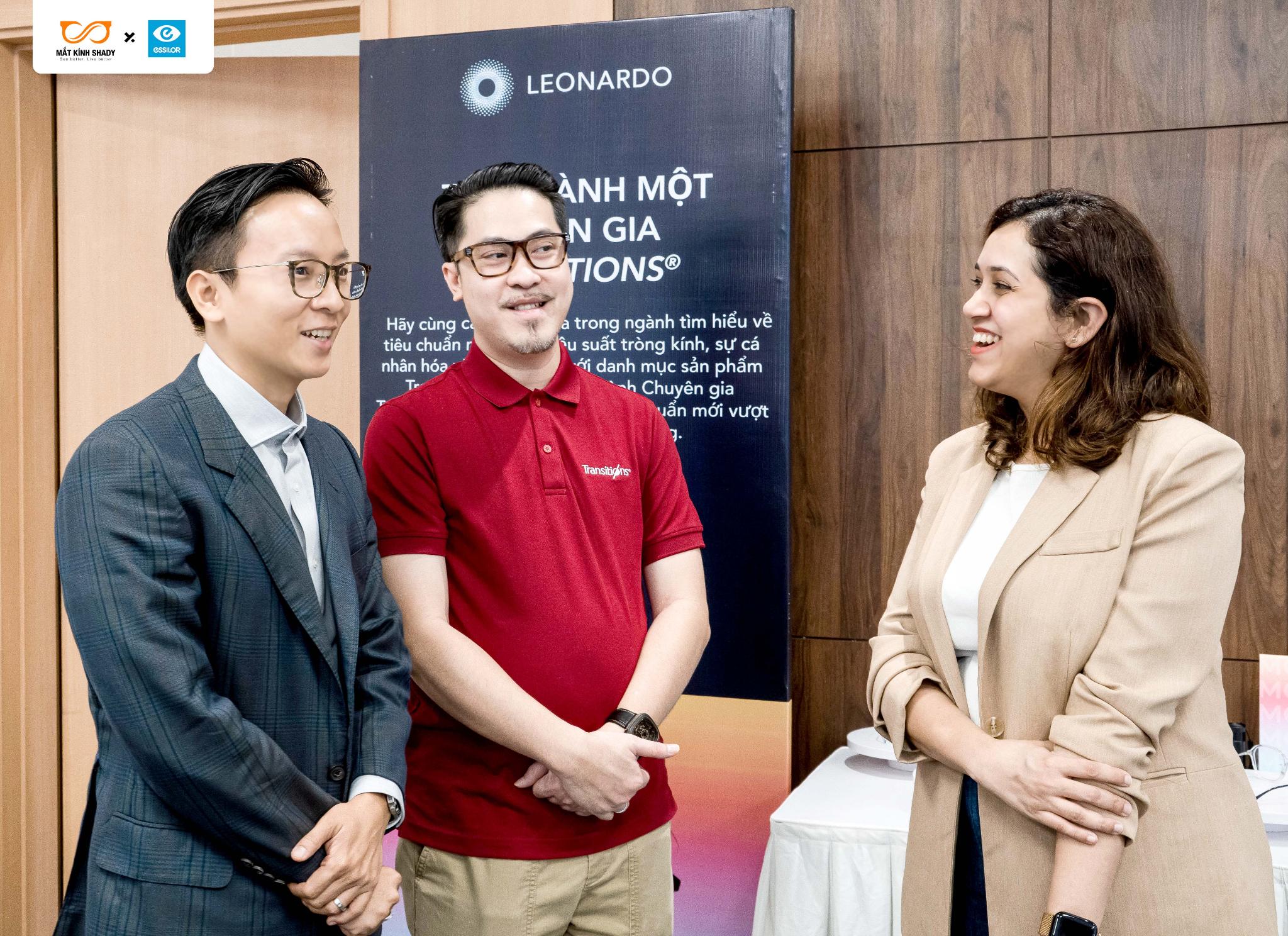 Mắt Kính Shady Hoàn Tất Đào Tạo Và Chứng Nhận Transitions Gen S Từ EssilorLuxottica