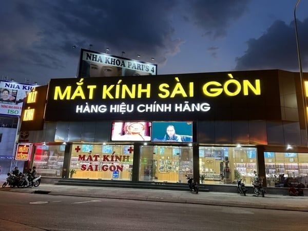 mắt kính giá rẻ