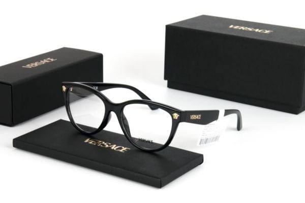 mắt kính versace