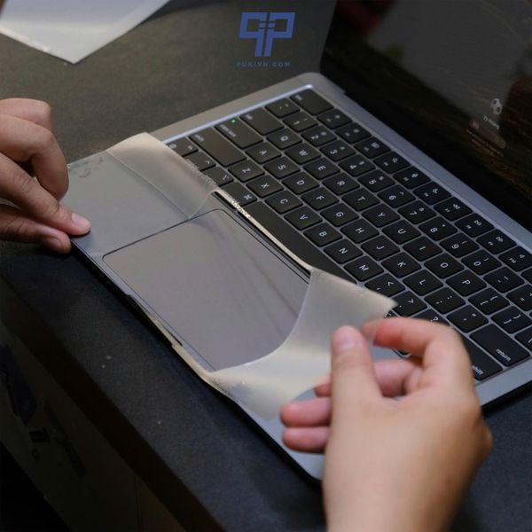 dán chống xước laptop