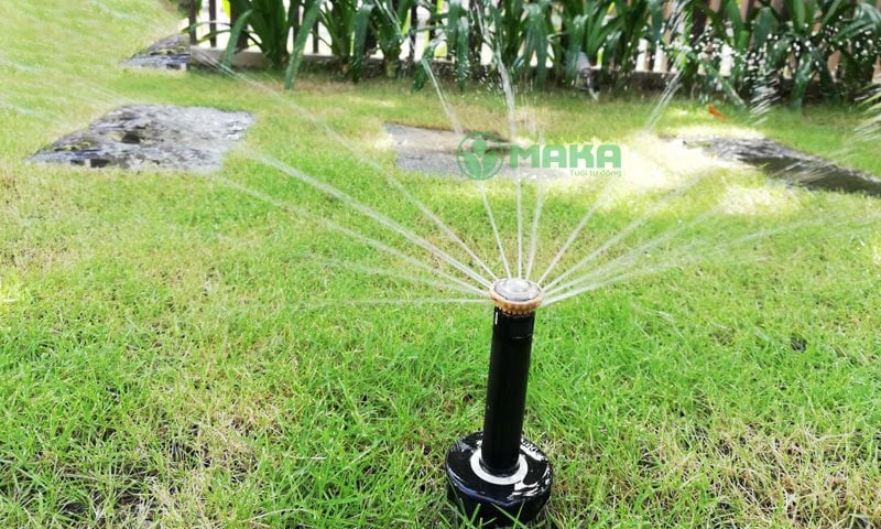 bec-tuoi-co-Rotary-Nozzle