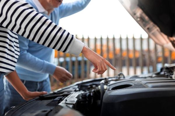 Dấu hiệu nhận biết ắc quy xe Mazda CX30 cần thay thế