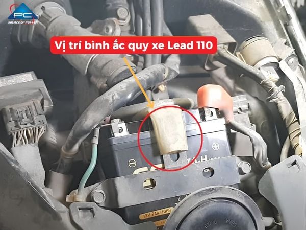 vị trí bình ắc quy xe Lead 110