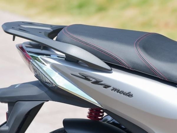 Bình xe SH mode nằm ở đâu trên xe?