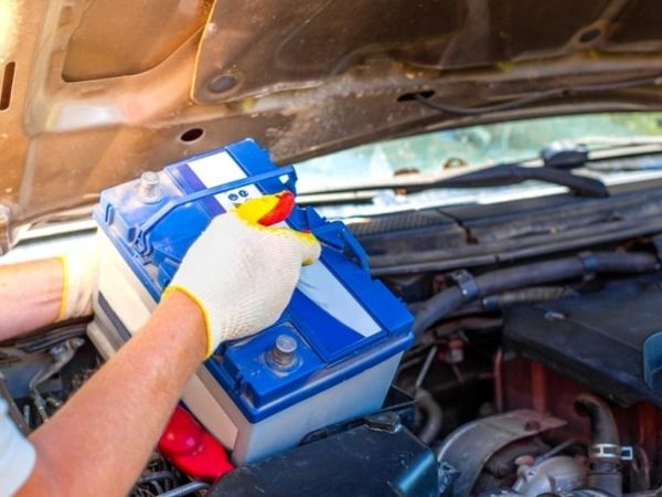 Tuổi thọ của bình ắc quy ô tô kéo dài bao lâu