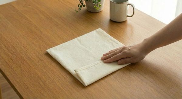 cách gấp khăn ăn hình con bướm