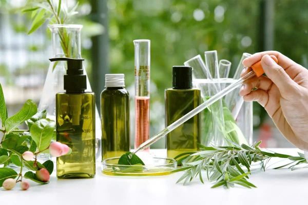 dùng gì để thay sữa rửa mặt