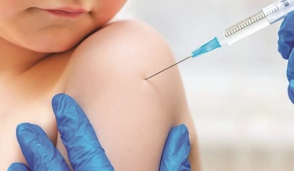 Trẻ tiêm phòng sau bao lâu thì được tắm