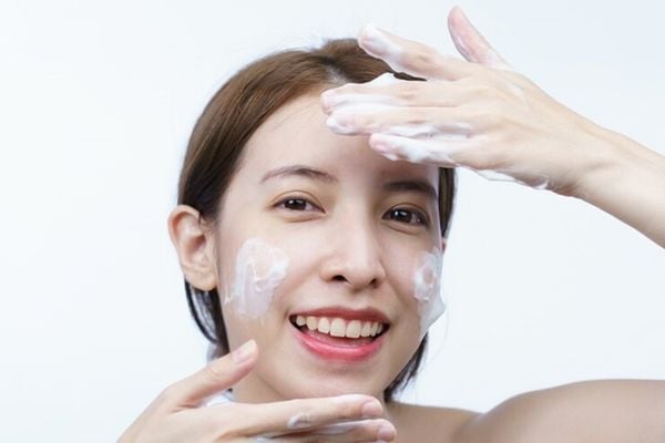 các bước skincare da mụn​
