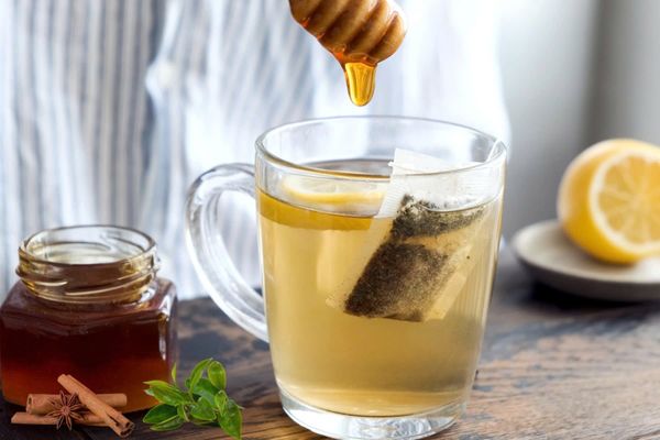 dùng gì để thay sữa rửa mặt