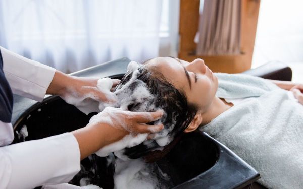 cách gội đầu đúng cách